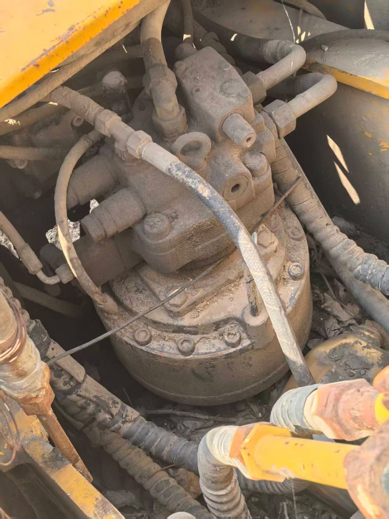 Buy XCMG XE215 Used Excavator / 3