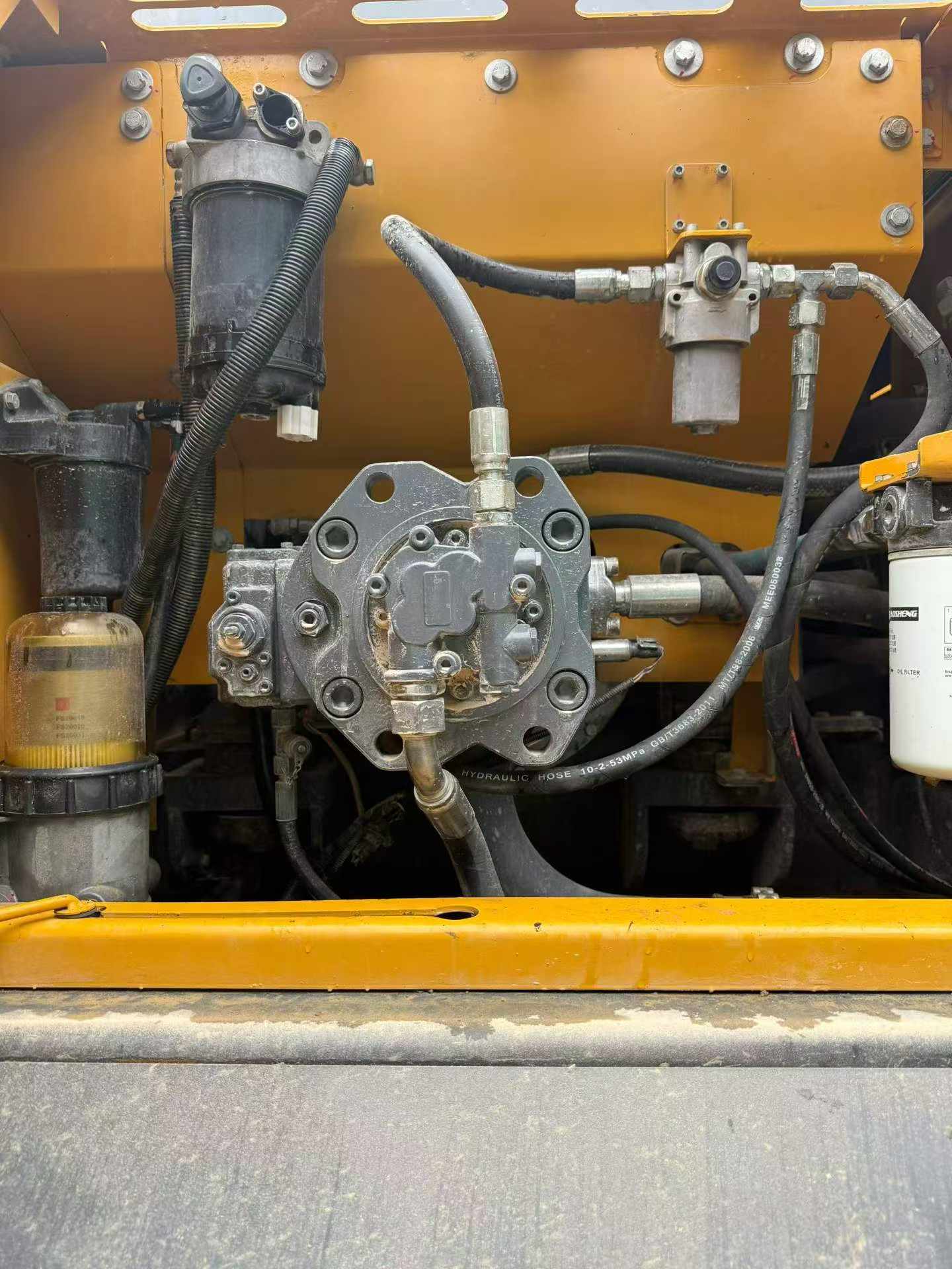 Buy XCMG XE270DK Used Excavator / 4