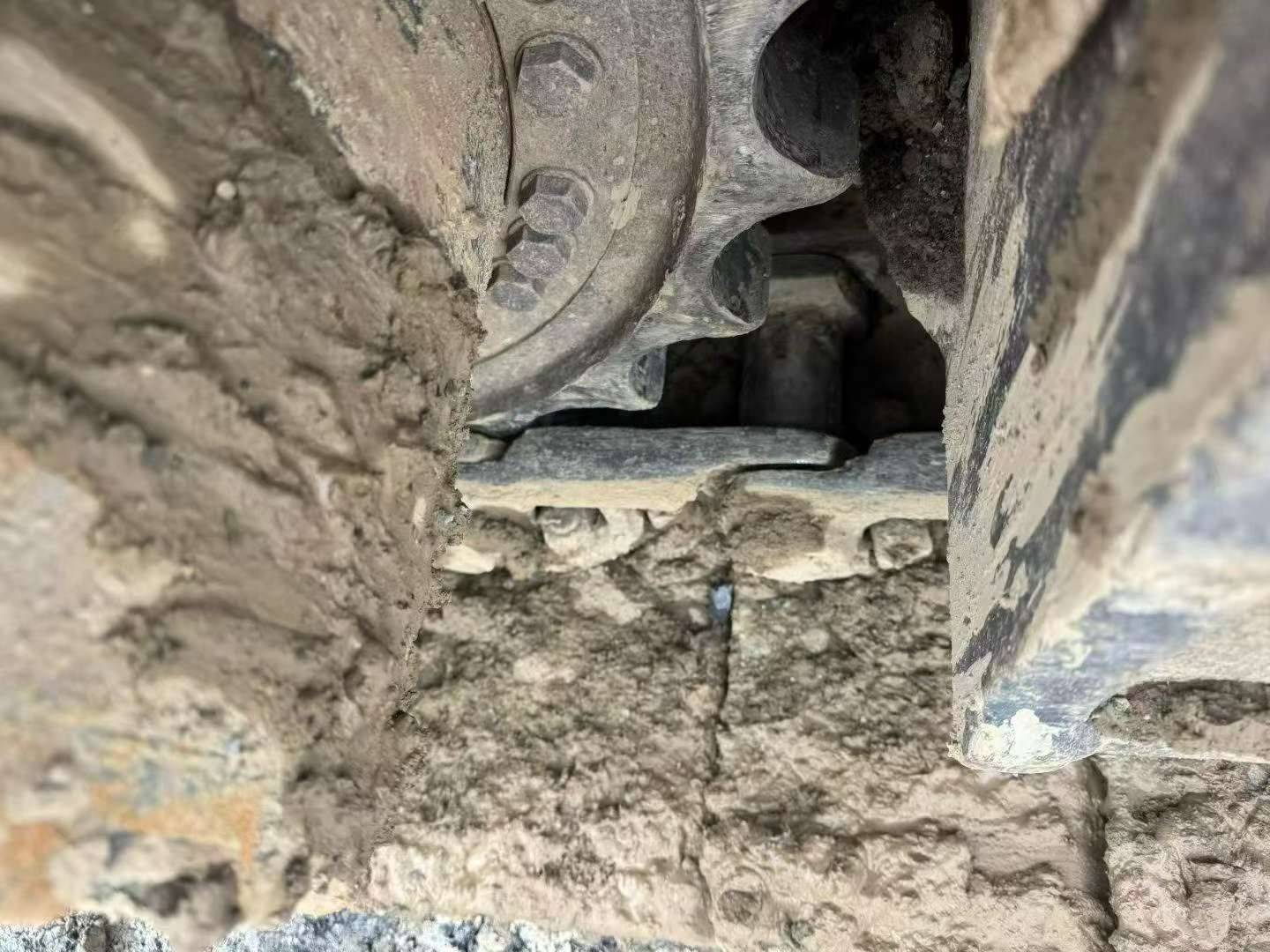 Buy XCMG XE200 Used Excavator / 8