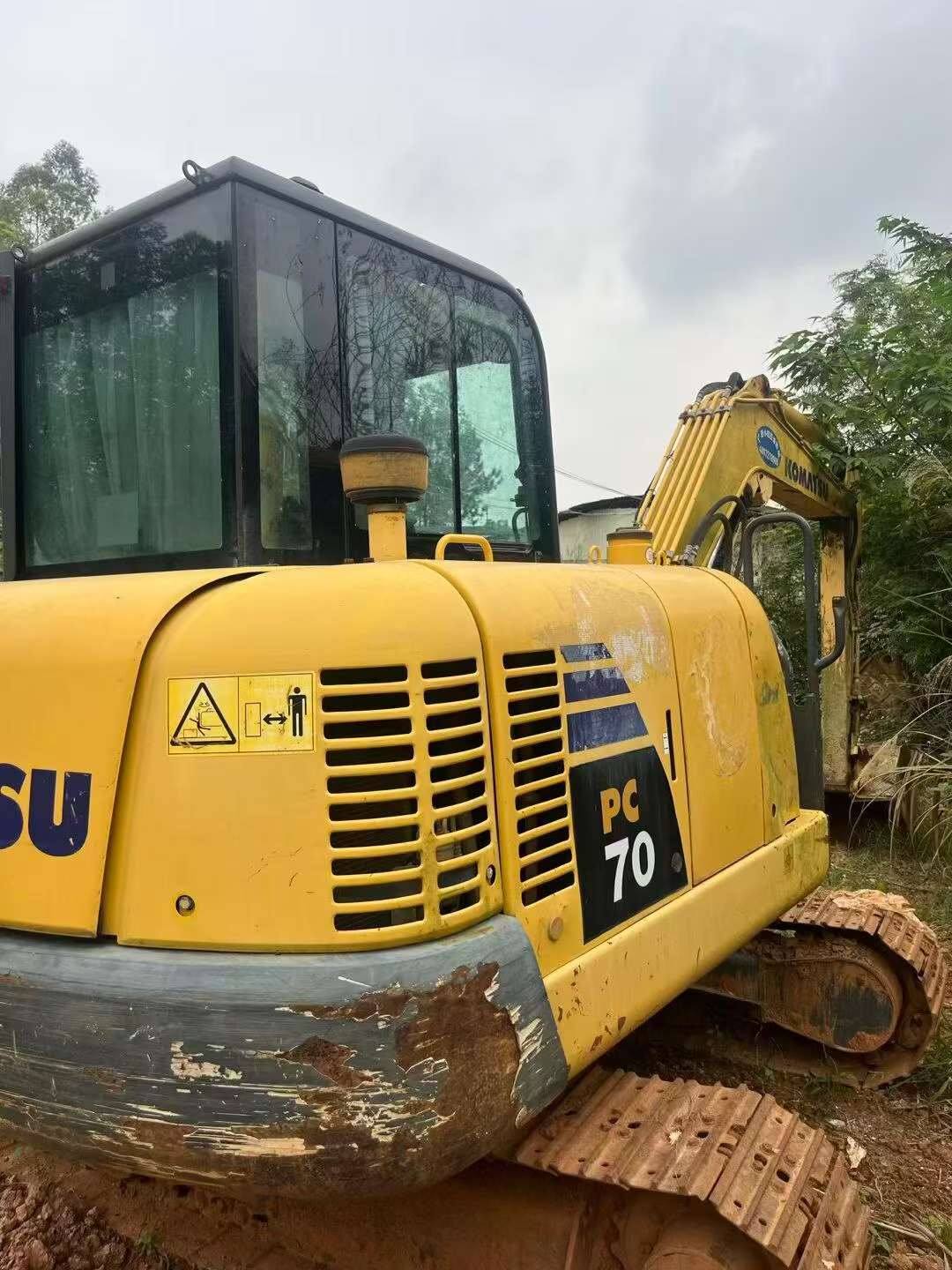 Buy Komatsu PC56-7 Used Excavator / 2