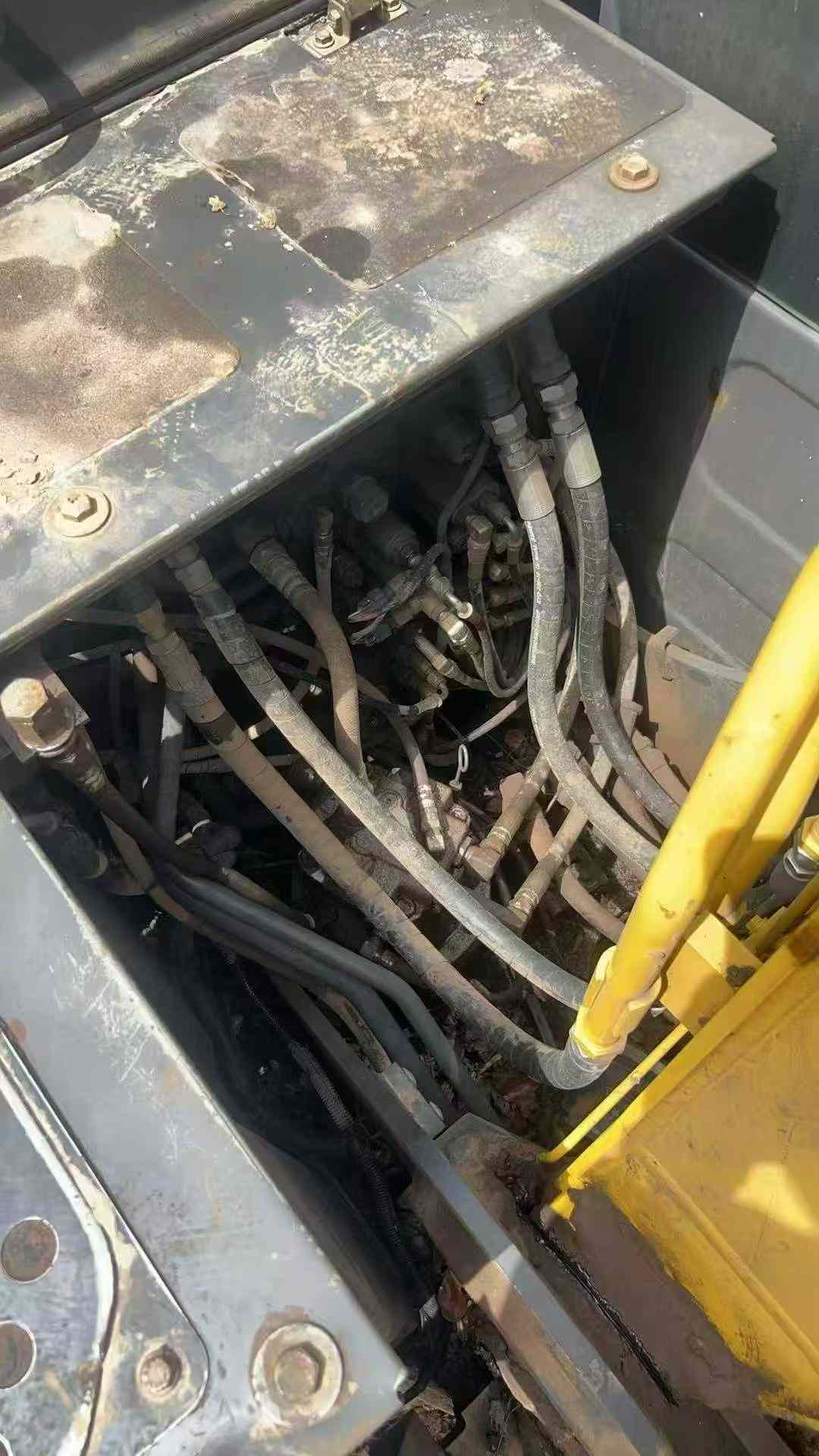 Buy Sumitomo SH130-6 Used Excavator / 3