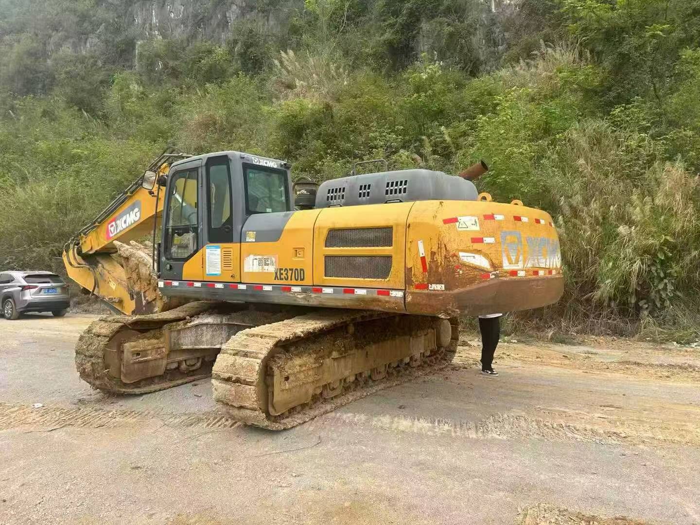 Buy XCMG XE370 Used Excavator / 2