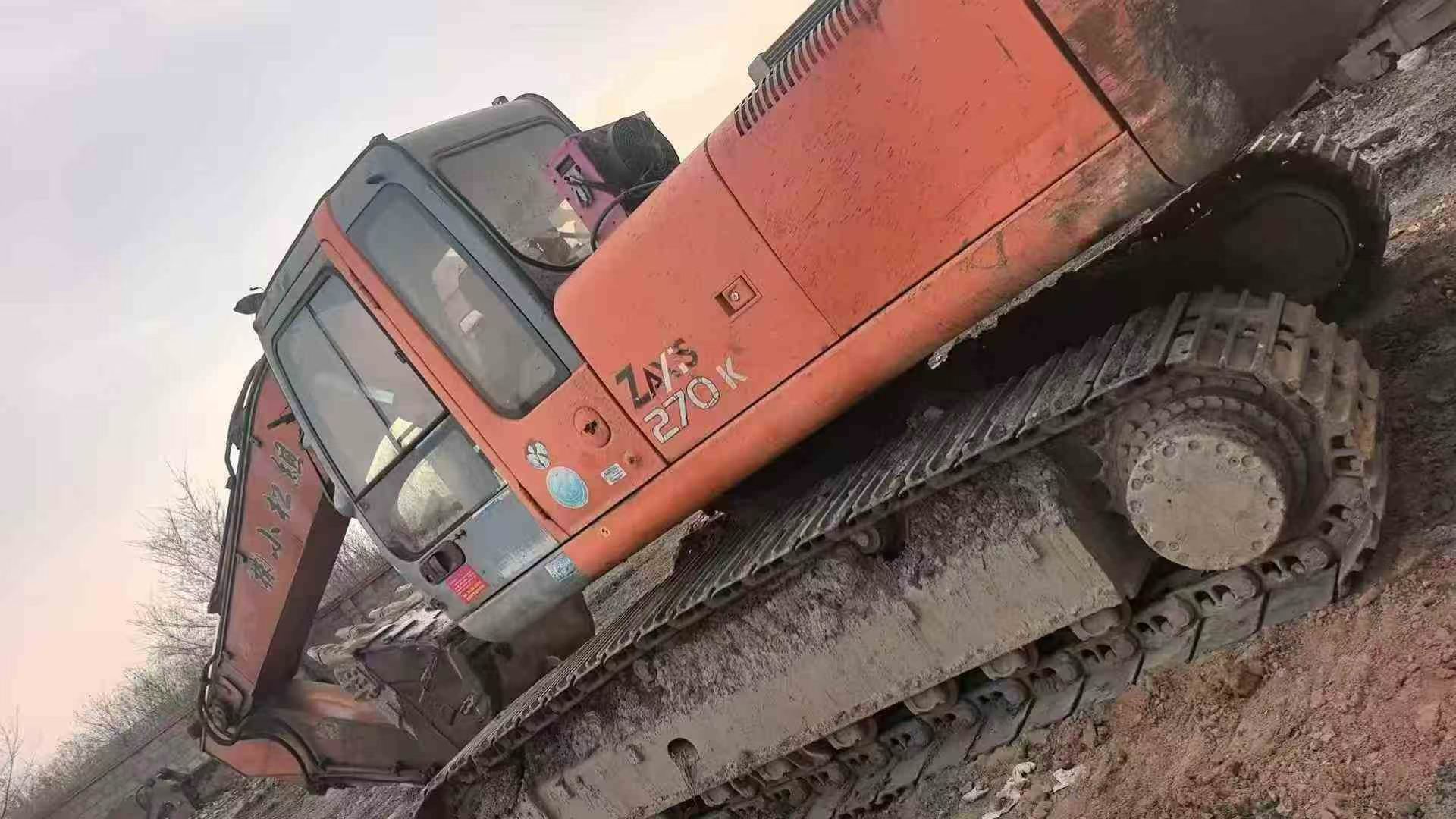 Buy Hitachi EX240-6 Used Excavator / 3