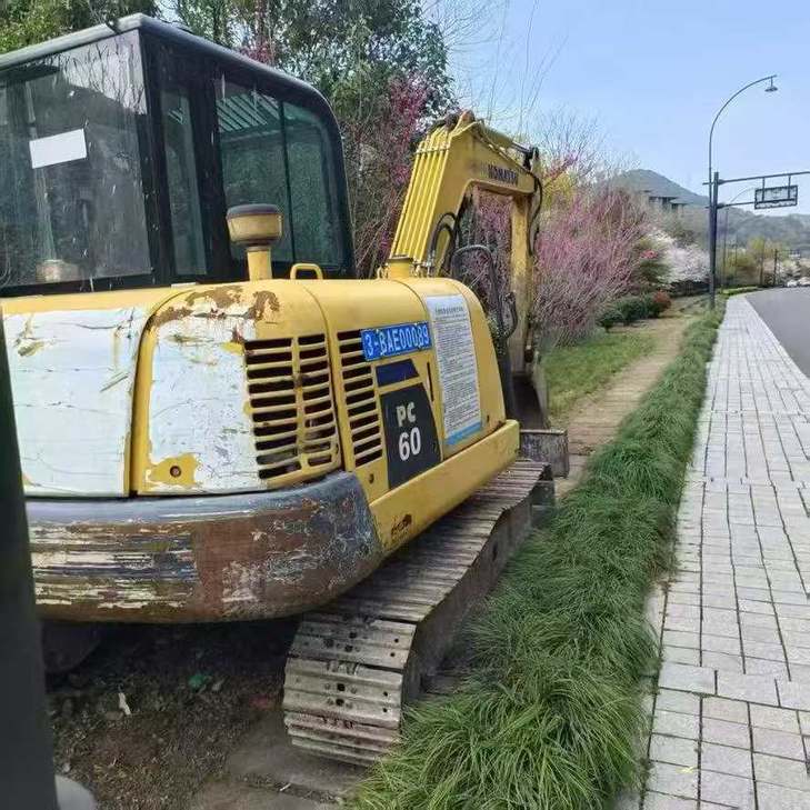 Buy Komatsu PC56-7 Used Excavator / 1