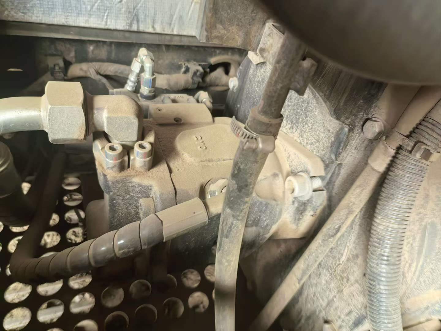 Buy Sany SY60 Used Excavator / 8