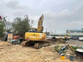 Buy Komatsu PC200-7 Used Excavator / 3 Buy Komatsu PC200-7 Used Excavator / 3