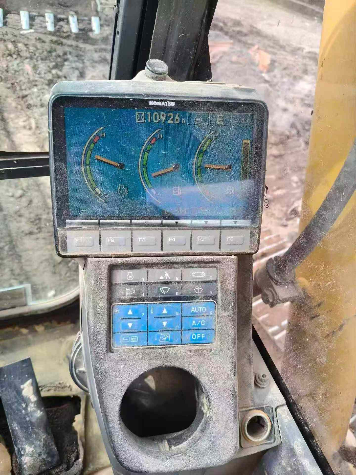 Buy Komatsu PC70 Used Excavator / 6