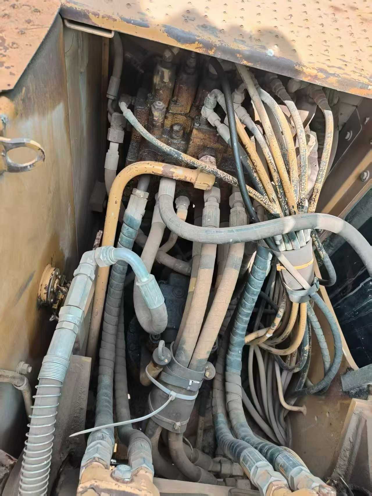 Buy Caterpillar 312D Used Excavator / 5