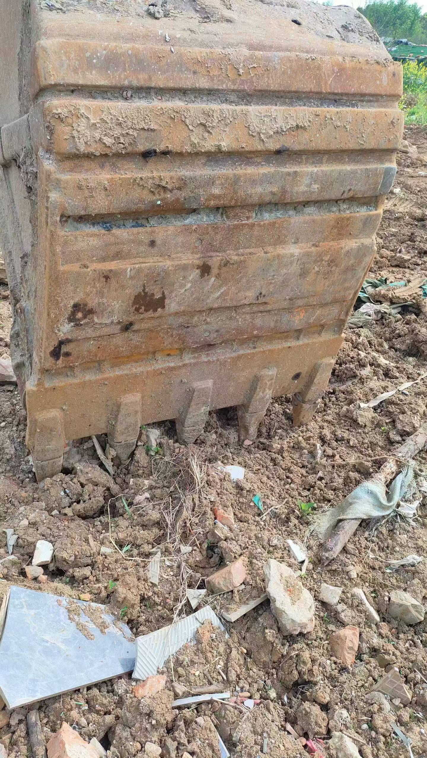 Buy XCMG XE200 Used Excavator / 6