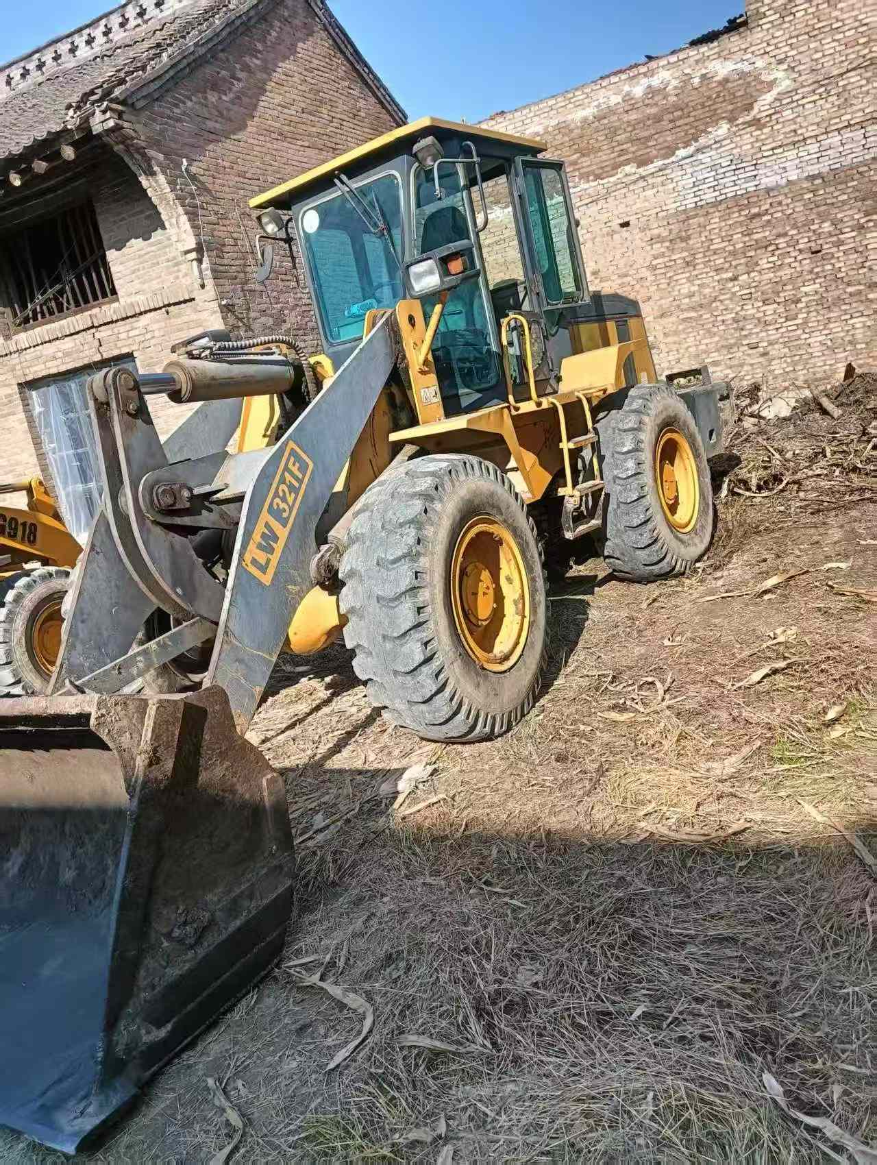 Buy XCMG LW321F Used Loader / 2