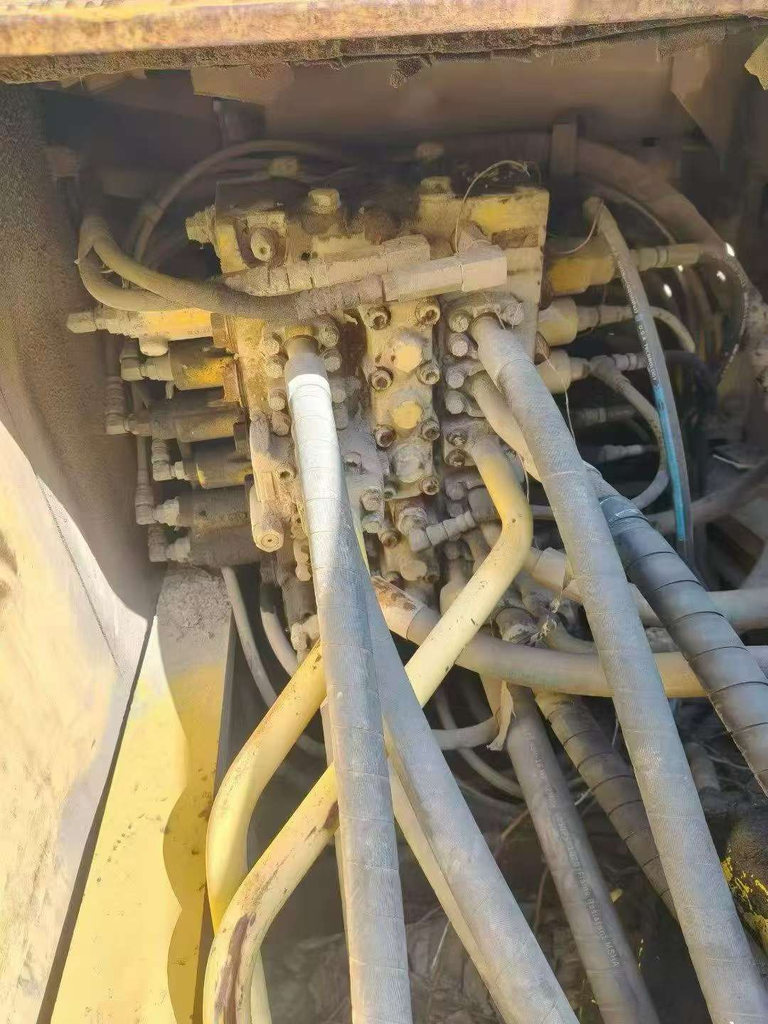 Buy Komatsu PC200-8 Used Excavator / 5