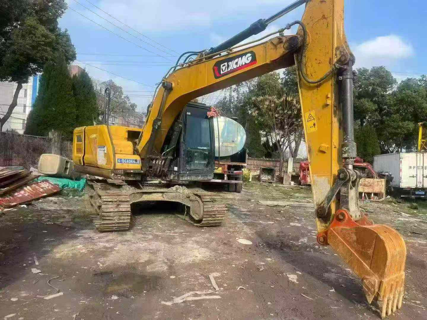 Buy XCMG XE135B Used Excavator / 3