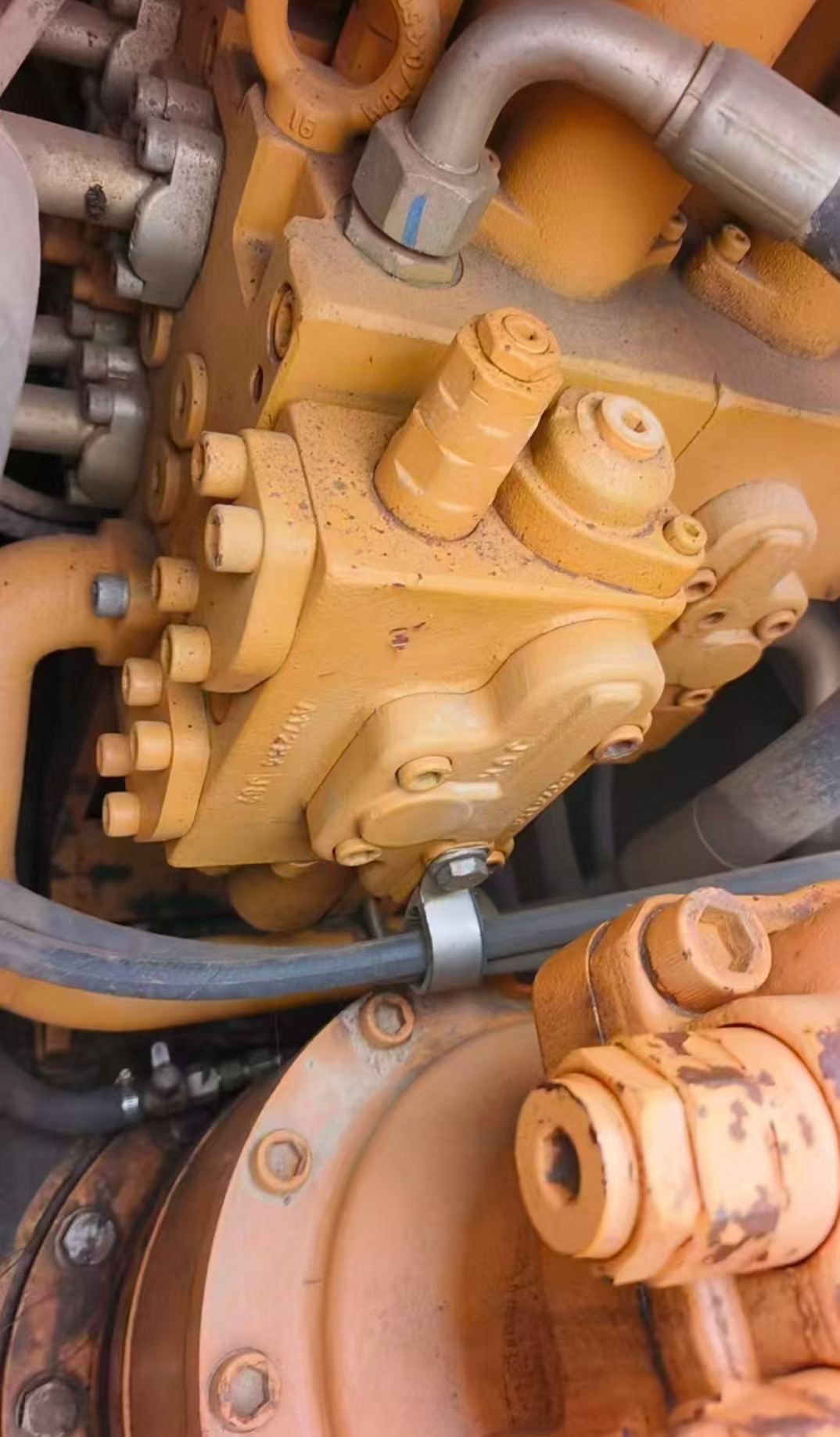 Buy Sany SY205C Used Excavator / 4