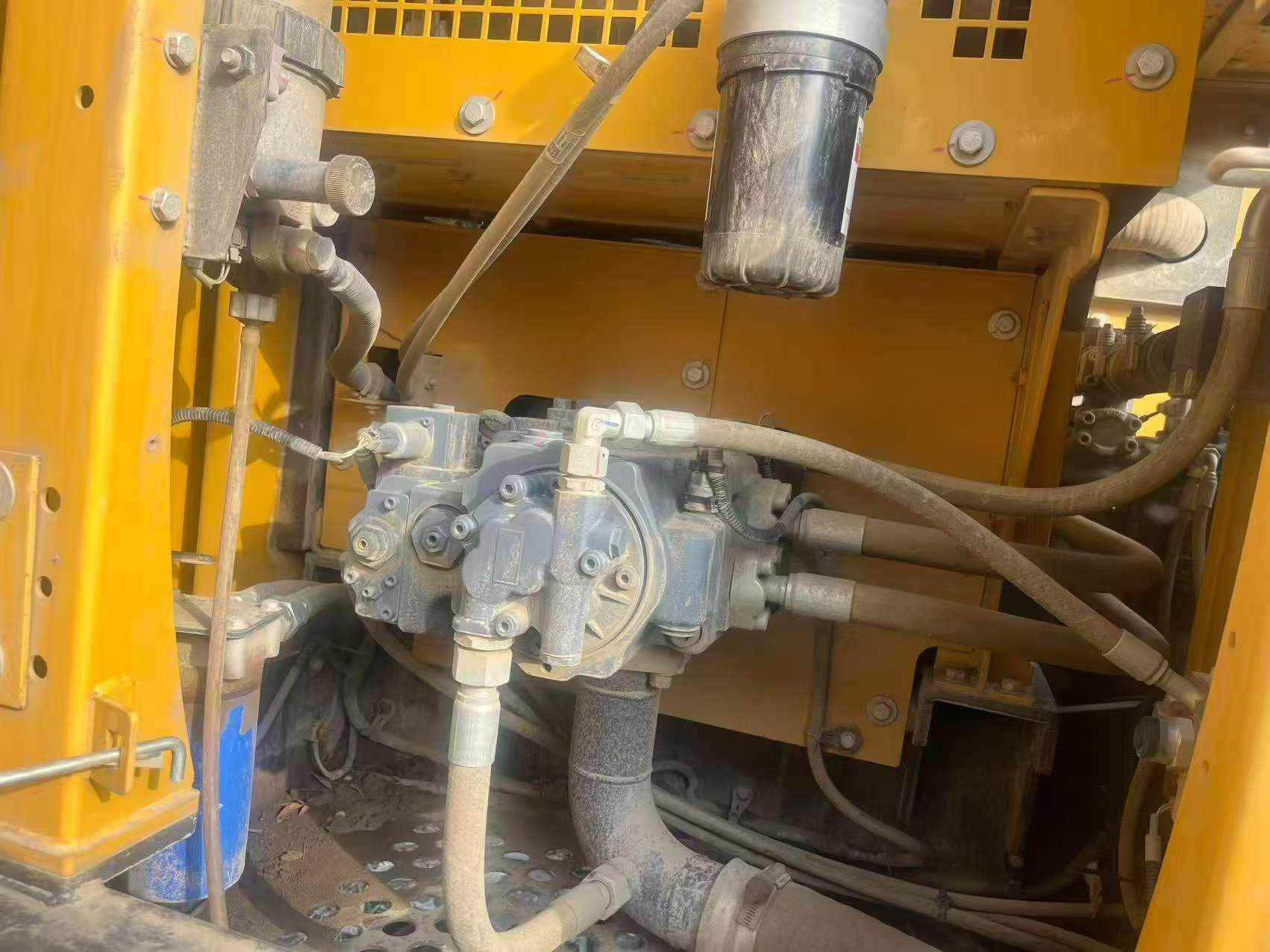 Buy XCMG XE135B Used Excavator / 3