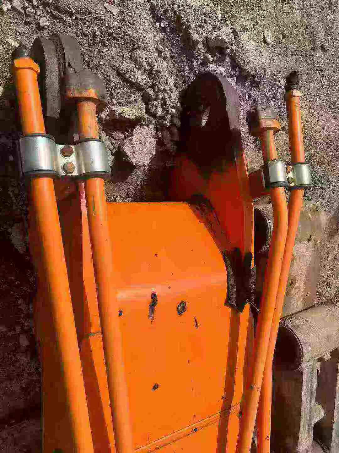 Buy Doosan DX500-SS Used Excavator / 3