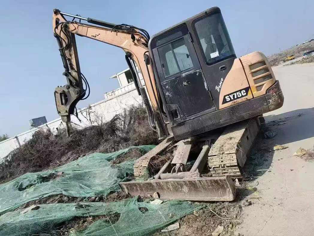 Buy Sany SY55 Used Excavator / 4