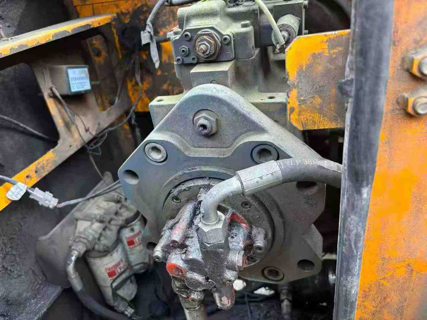 Buy Sany SY700C Used Excavator / 4