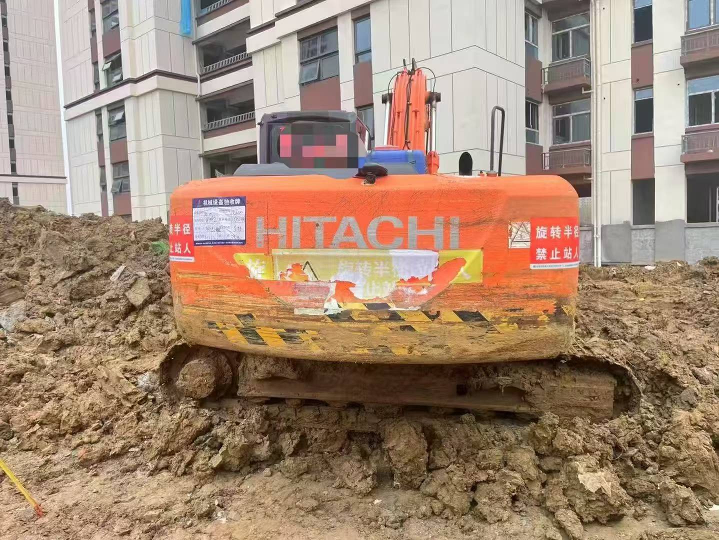 Buy Hitachi EX200-5 Used Excavator / 6