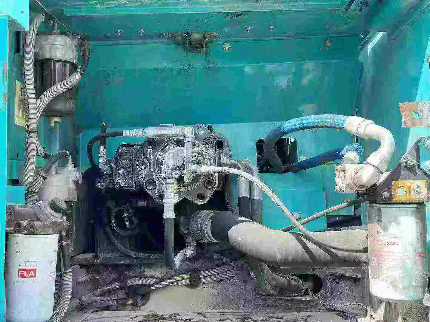 Buy Kobelco SK270D Used Excavator / 5