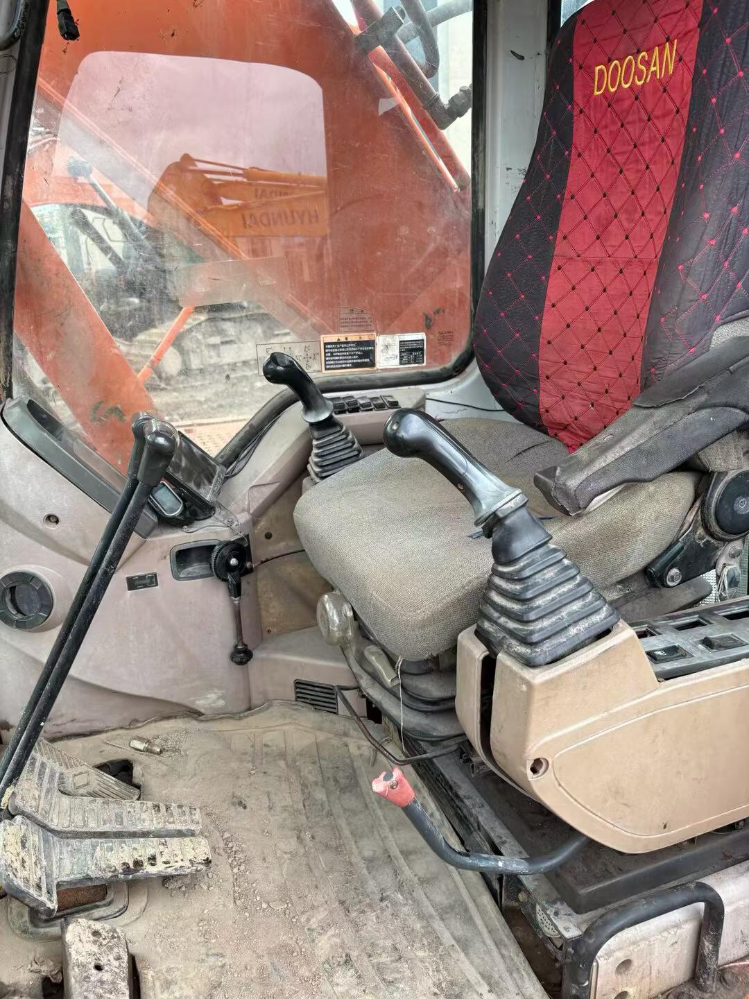 Buy Doosan DH215-9 Used Excavator / 7