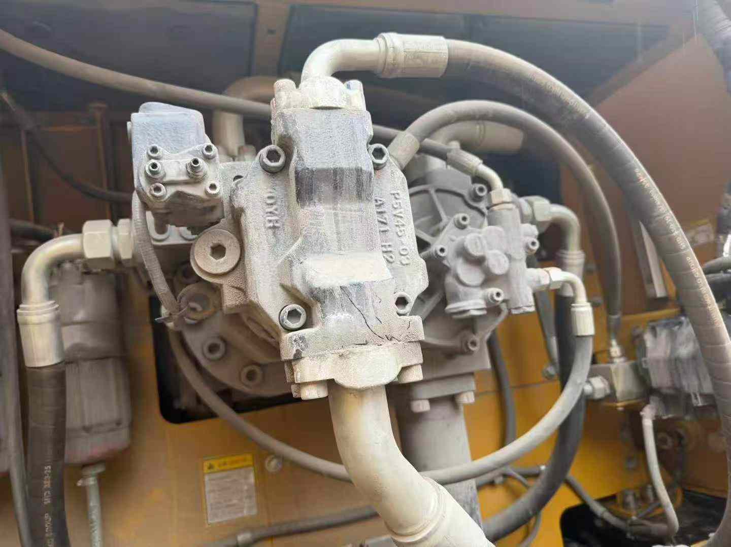 Buy Sany SY600HB Used Excavator / 3