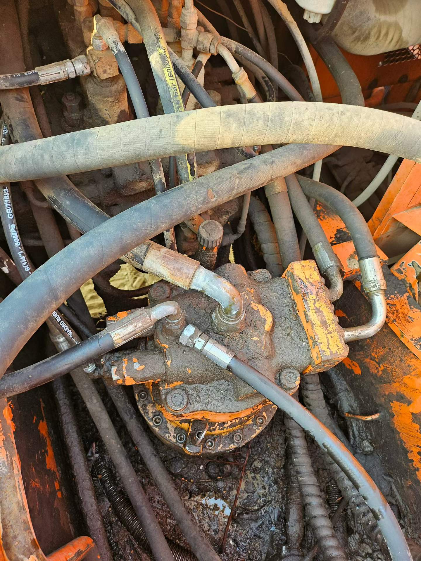 Buy Doosan DH220-7 Used Excavator / 7