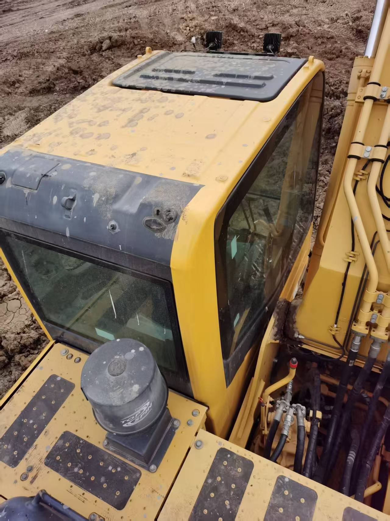 Buy Komatsu PC200-8 Used Excavator / 8