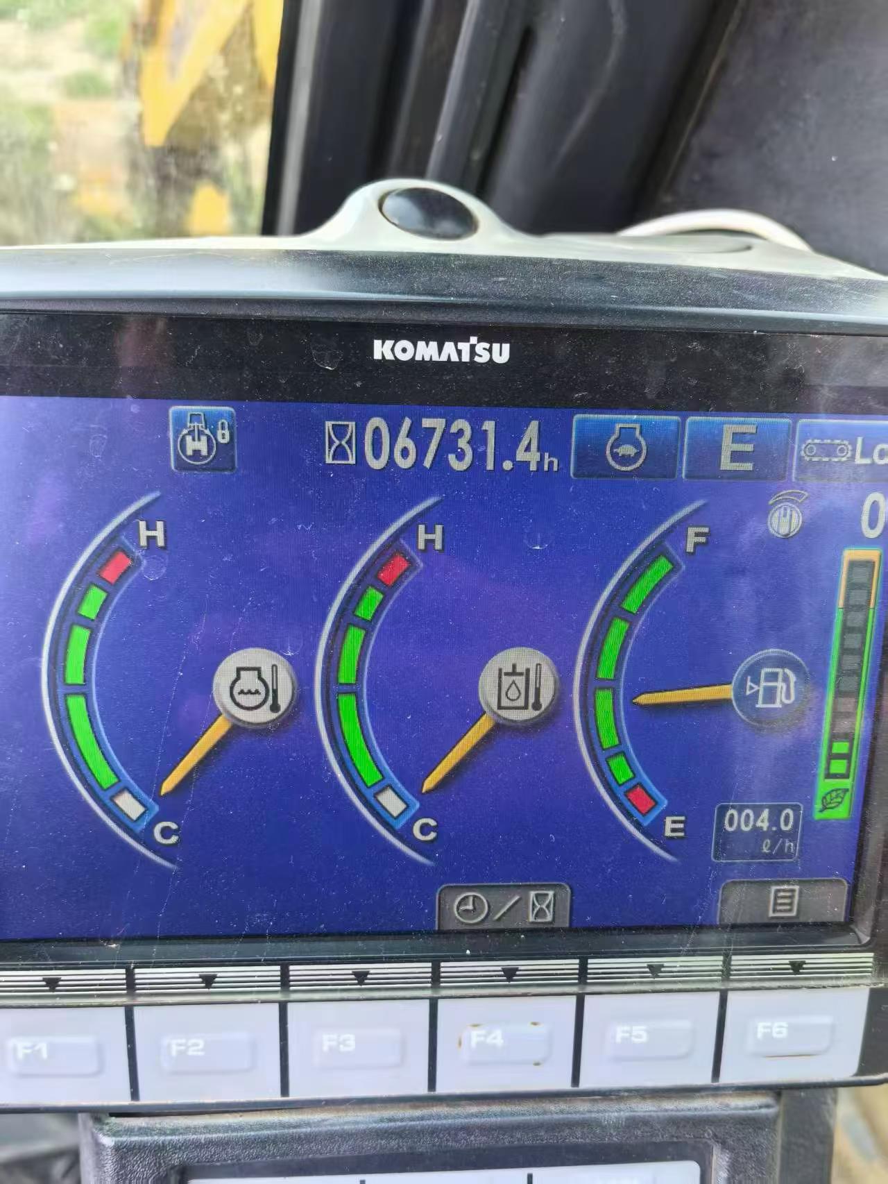 Buy Komatsu PC130-8 Used Excavator / 5