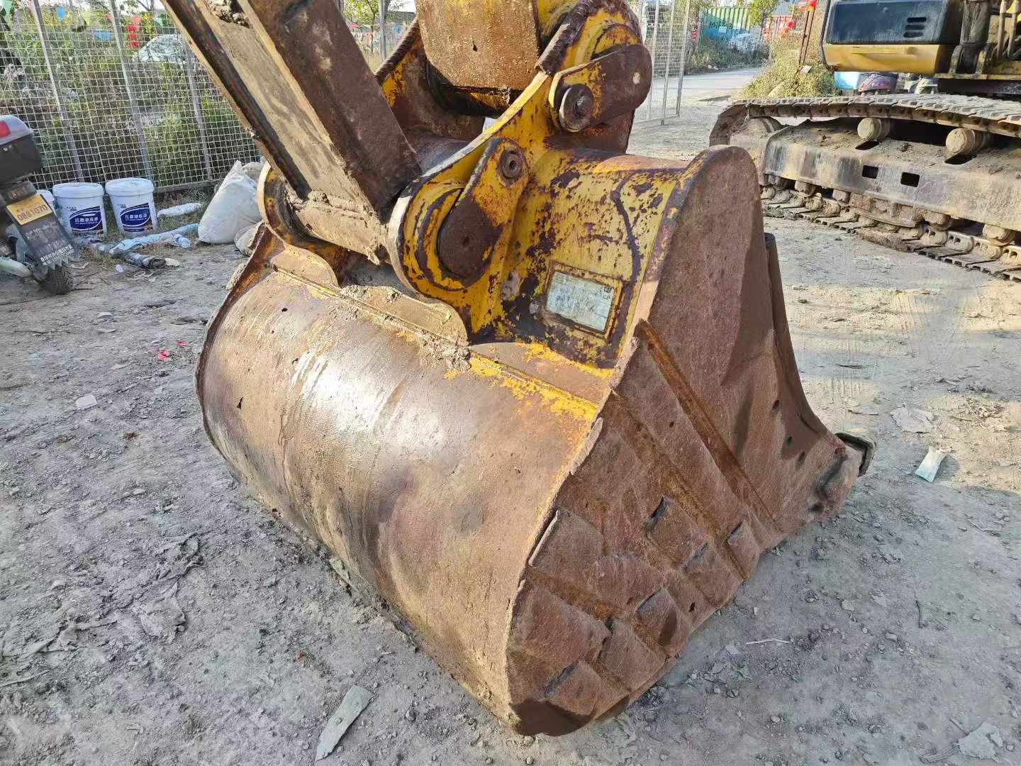 Buy Caterpillar 330B Used Excavator / 5
