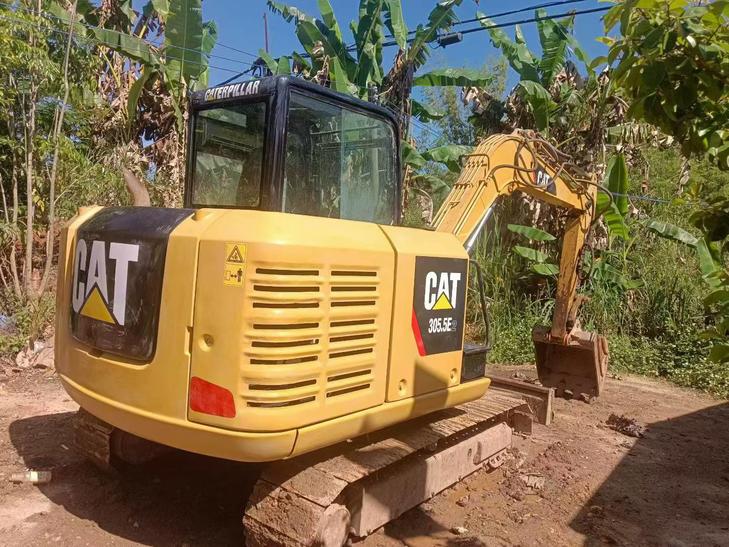 Buy Caterpillar 305.5 Used Excavator / 1