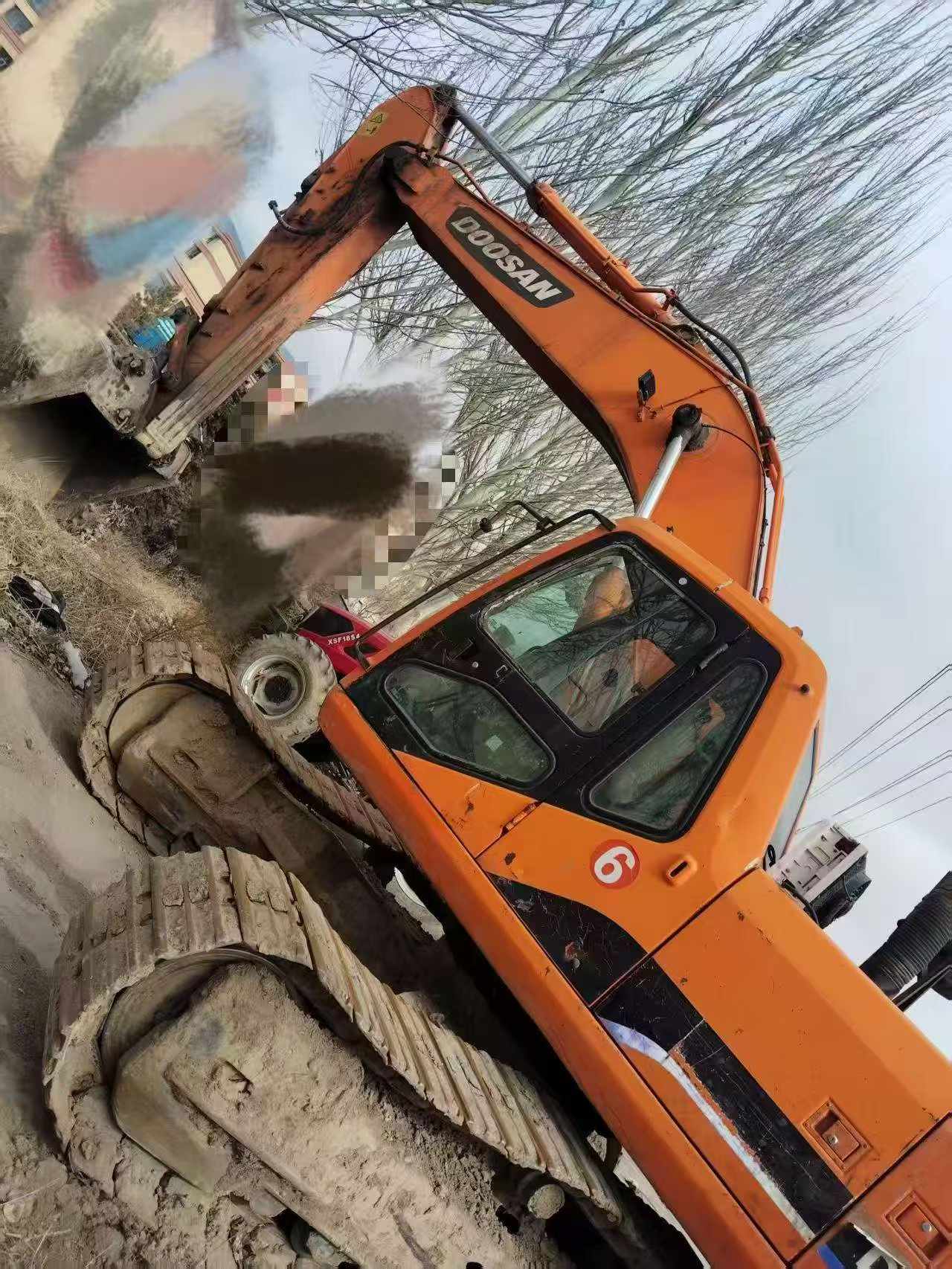 Buy Doosan DH300-7 Used Excavator / 4