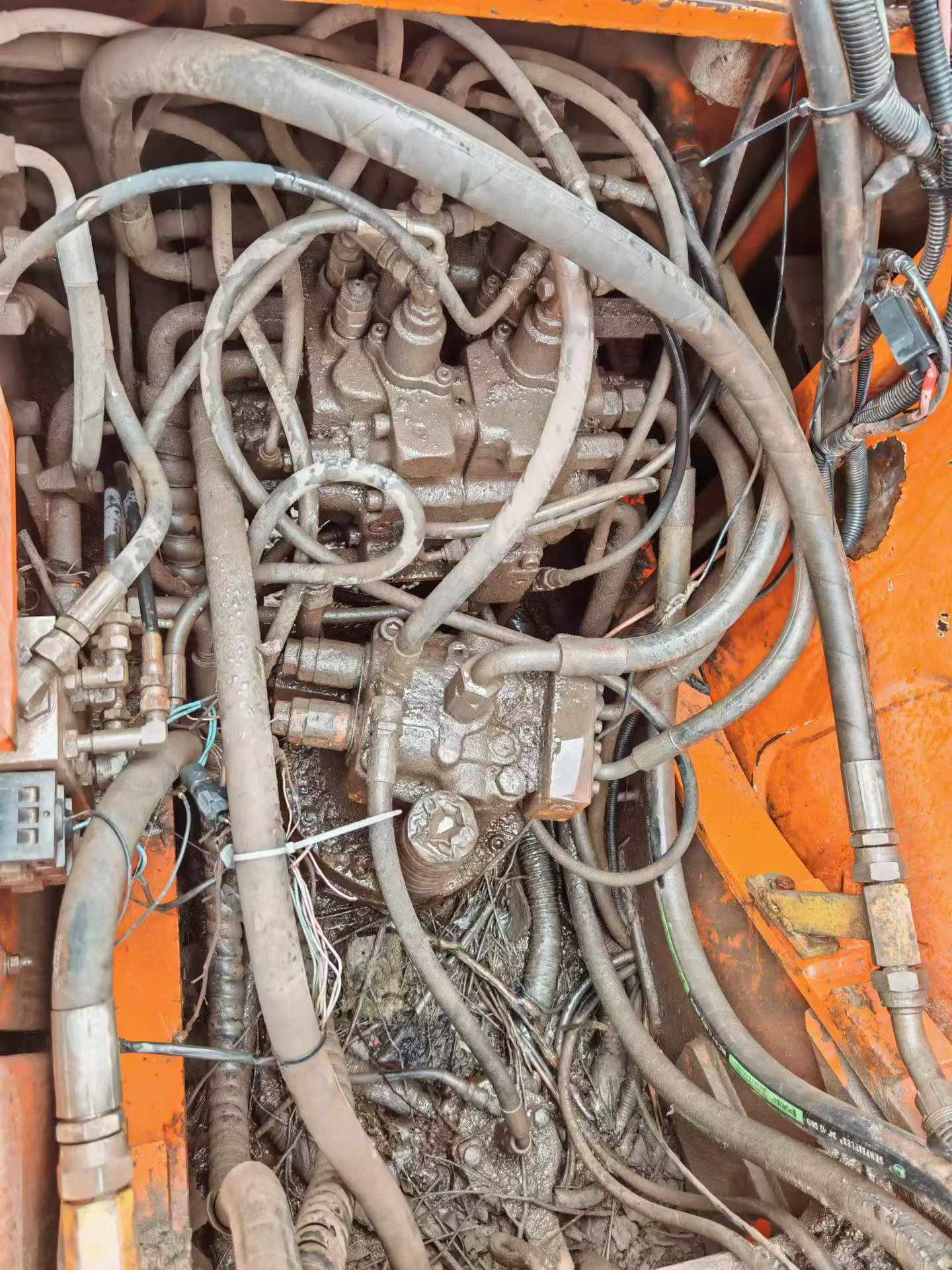 Buy Doosan DH150-7 Used Excavator / 7