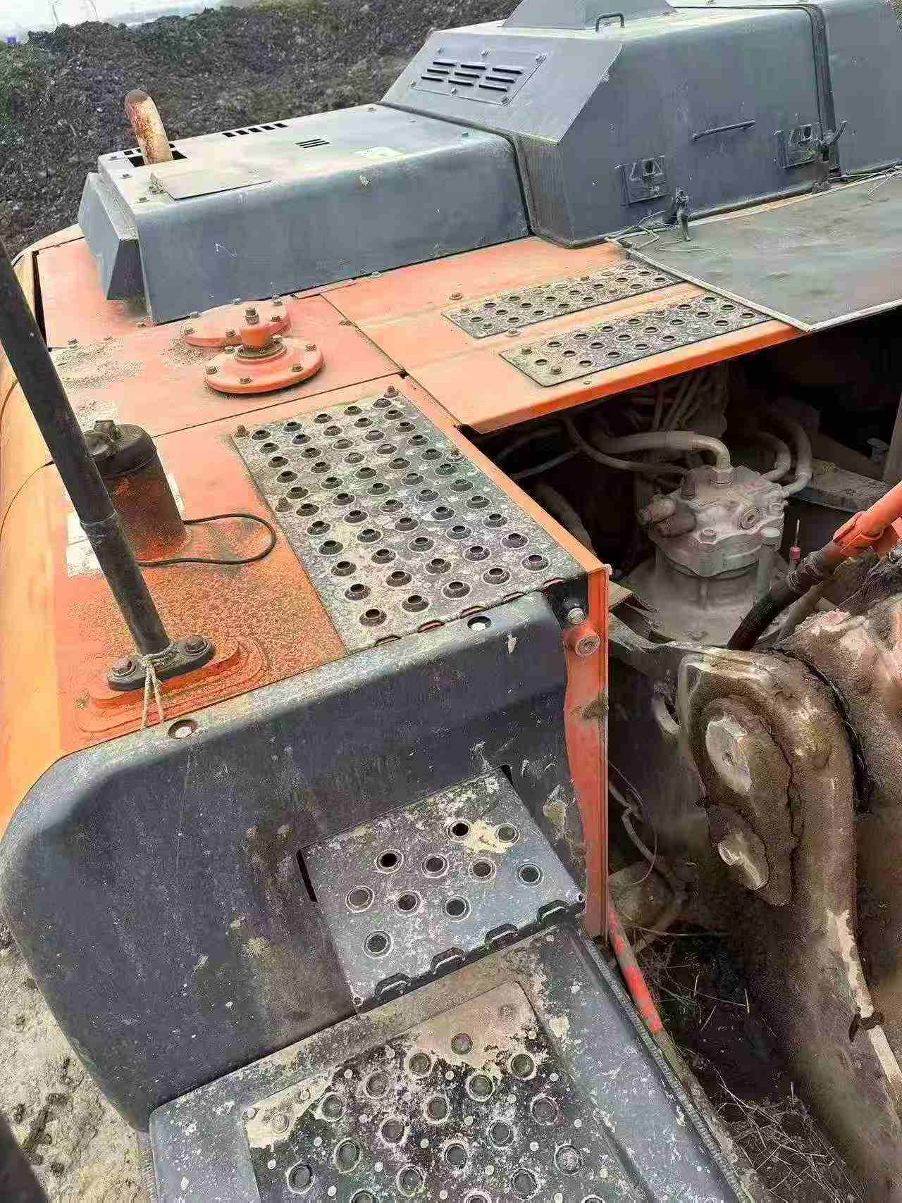 Compre Escavadeira Hitachi ZX300-5A Usada / 7