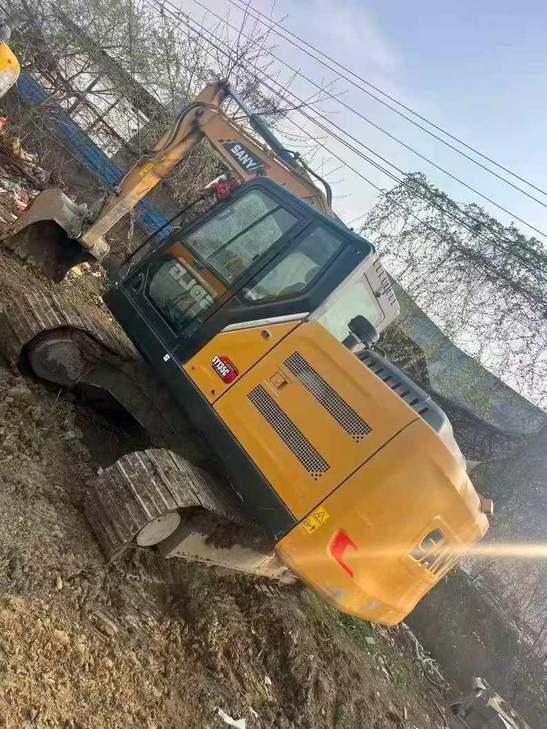 Buy Sany SY135 Used Excavator / 1