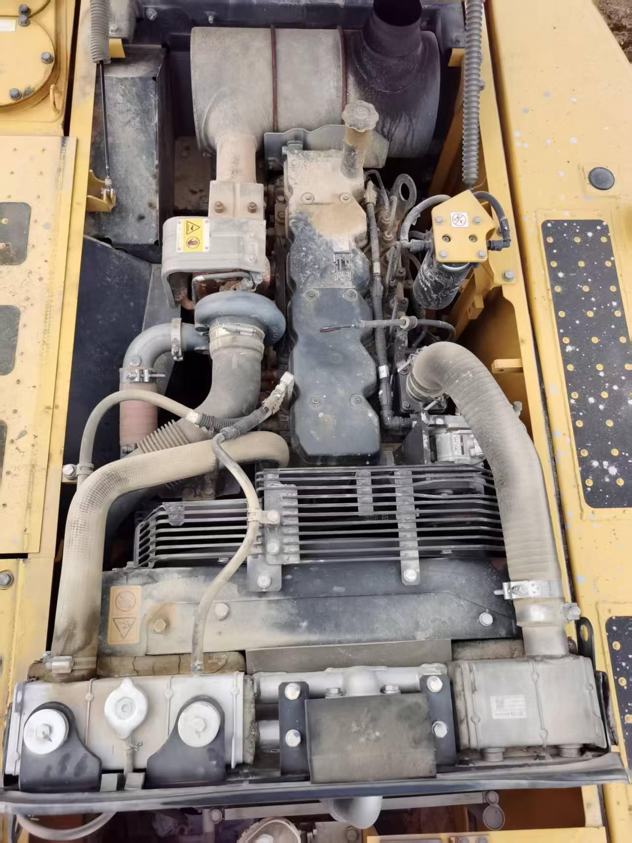 Buy Komatsu PC200-8 Used Excavator / 7