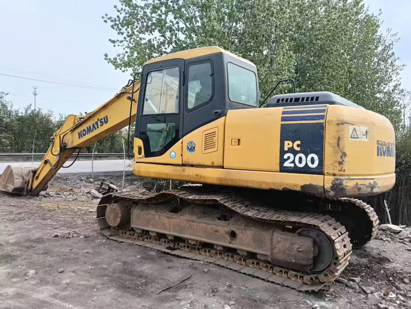 Buy Komatsu PC160-6 Used Excavator / 3 Buy Komatsu PC160-6 Used Excavator / 3
