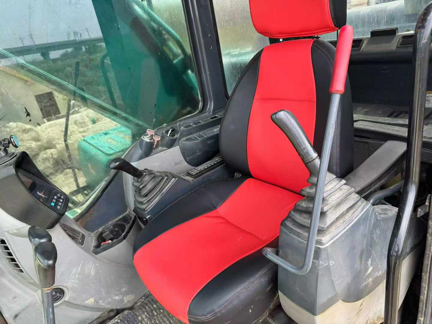 Buy Kobelco SK210 Used Excavator / 8