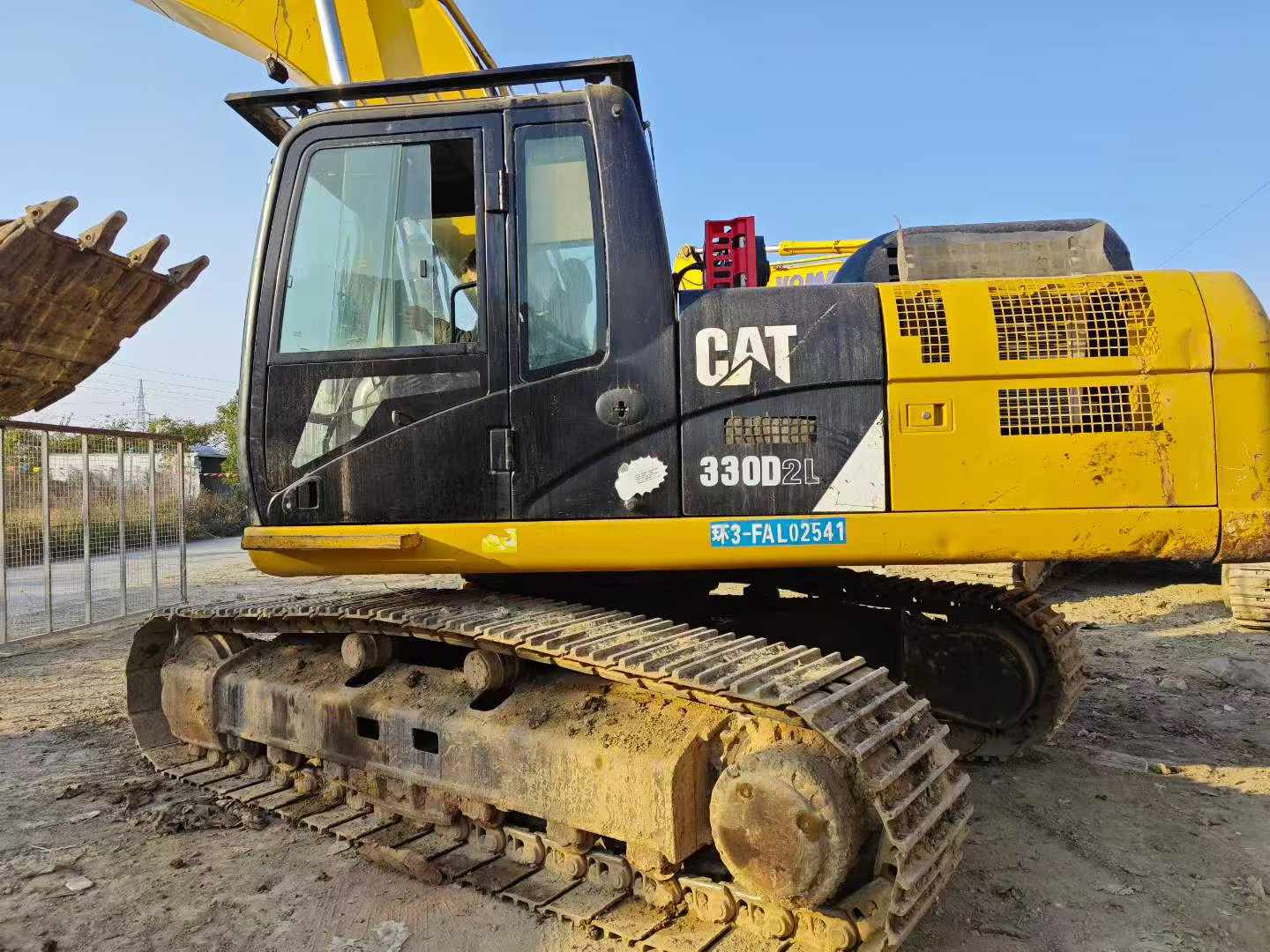 Buy Caterpillar 330B Used Excavator / 2