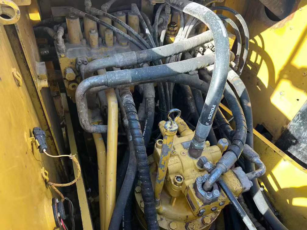 Buy Caterpillar 320D2GC Used Excavator / 8