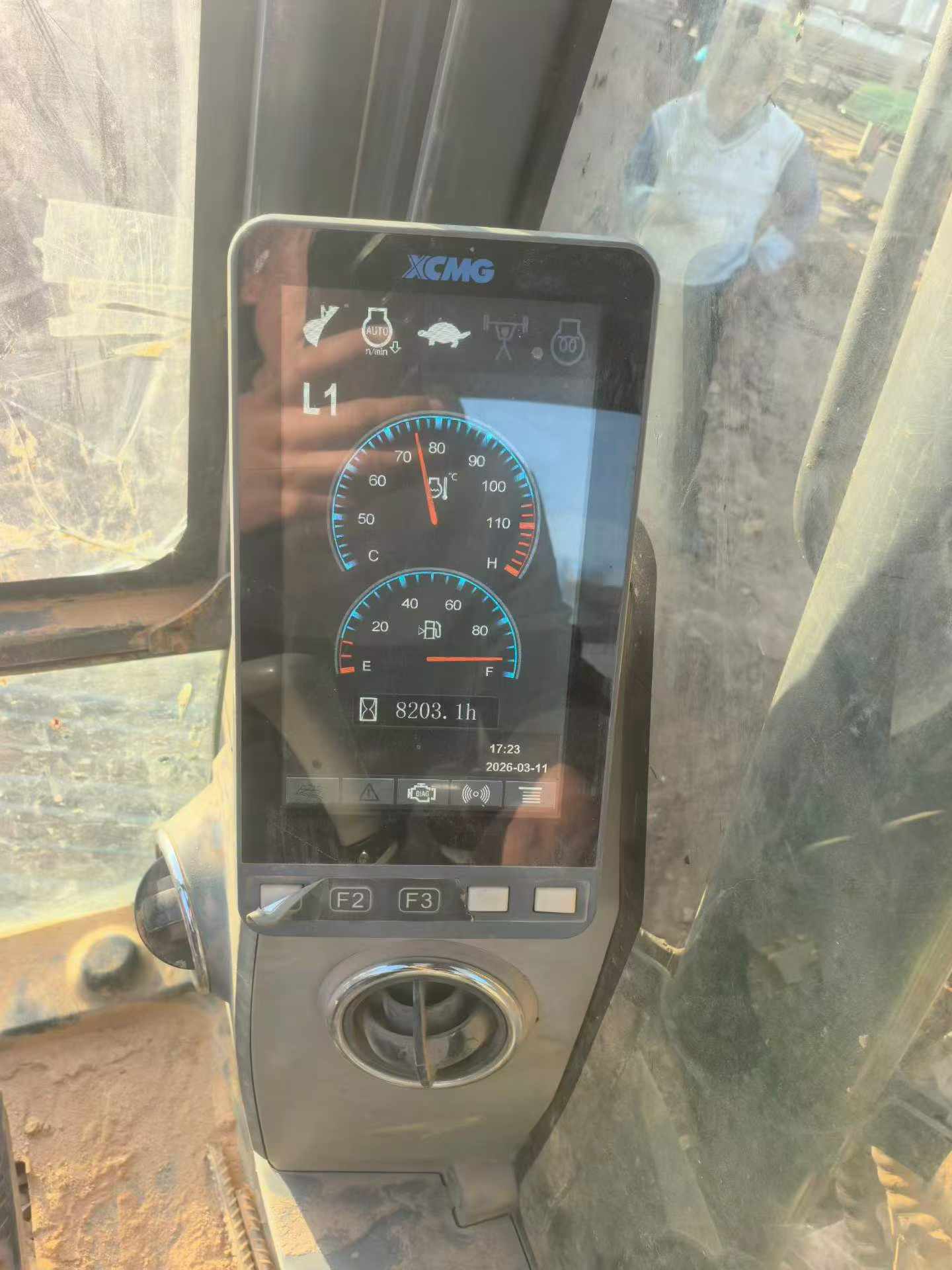 Buy XCMG XE135B Used Excavator / 5