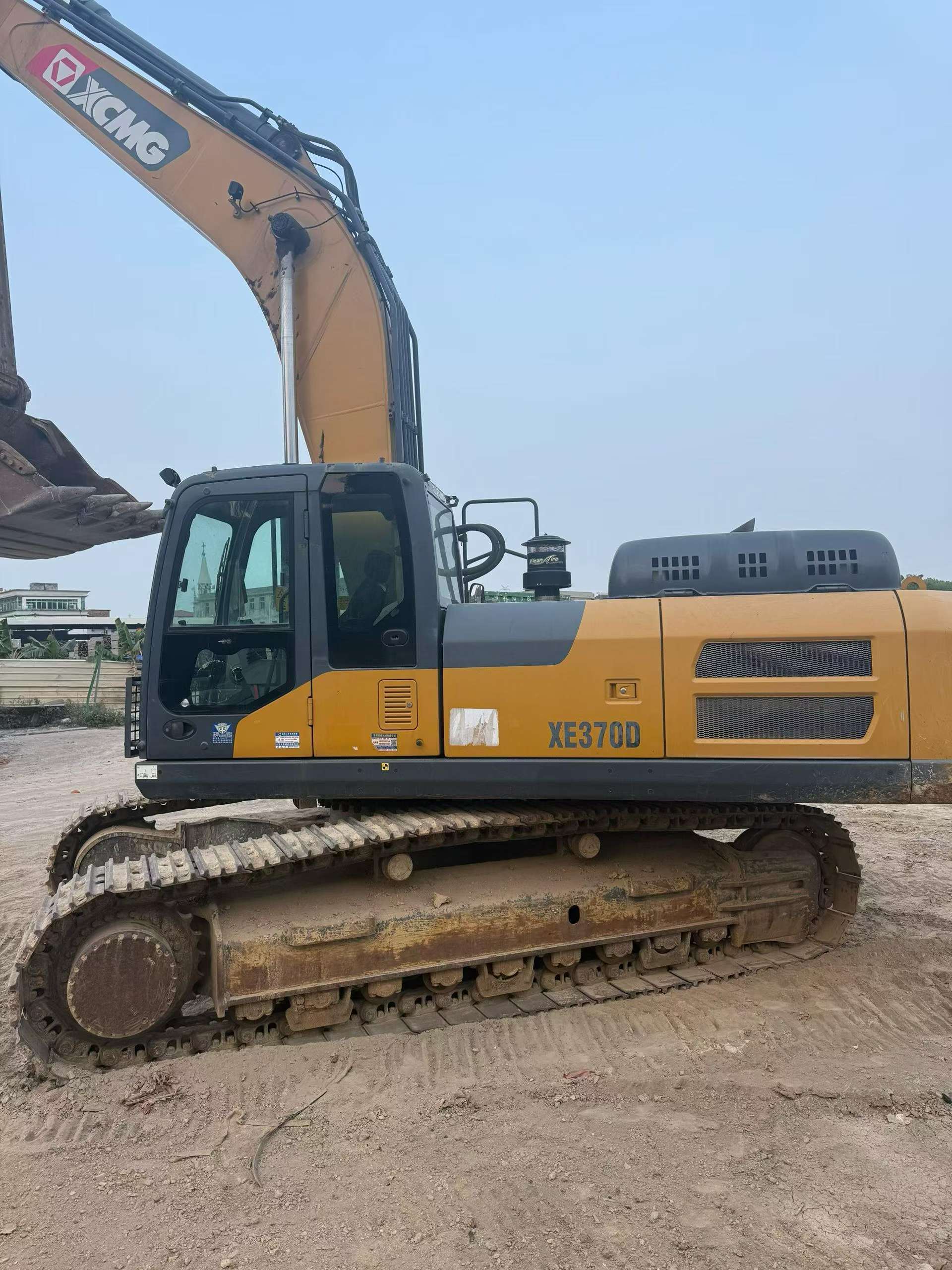 Buy XCMG XE370 Used Excavator / 1