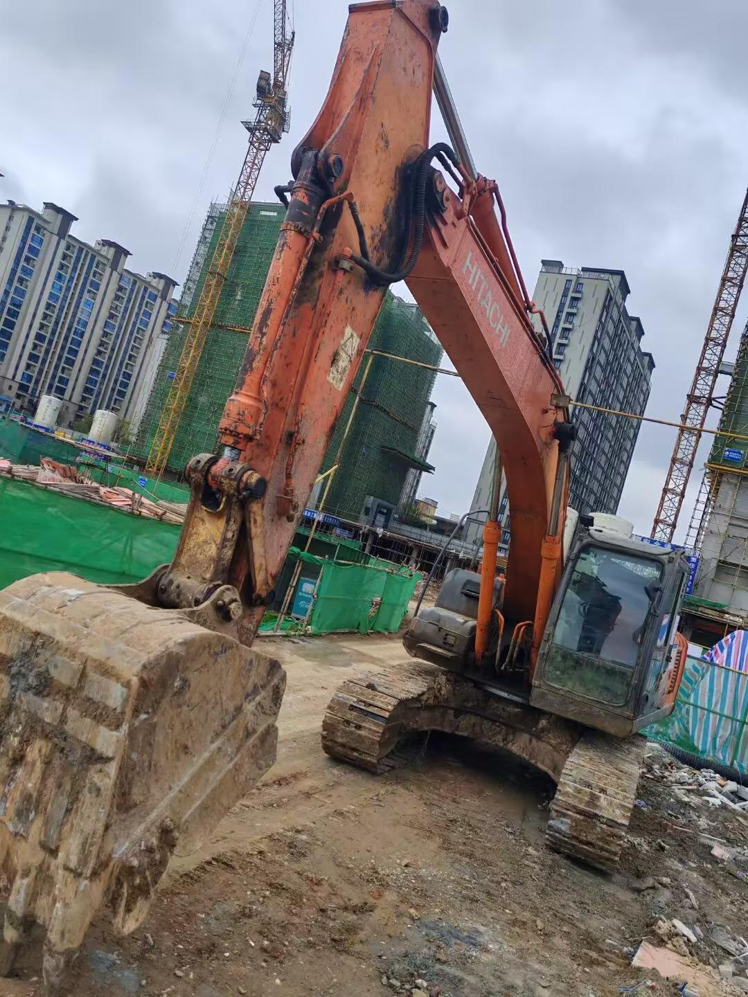 Buy Hitachi EX210 Used Excavator / 3