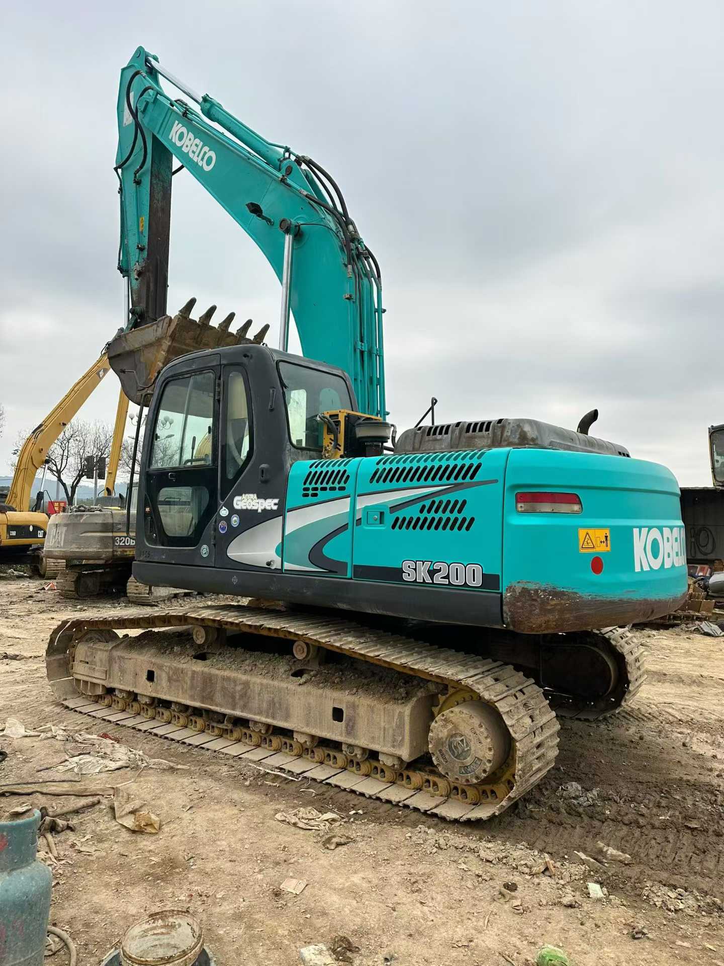 Buy Kobelco SK210-6 Used Excavator / 8