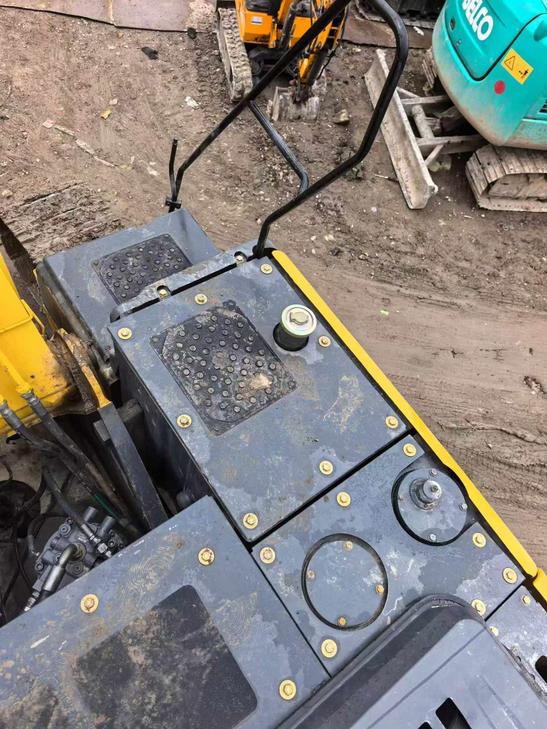 Buy Sumitomo SH210-6 Used Excavator / 1