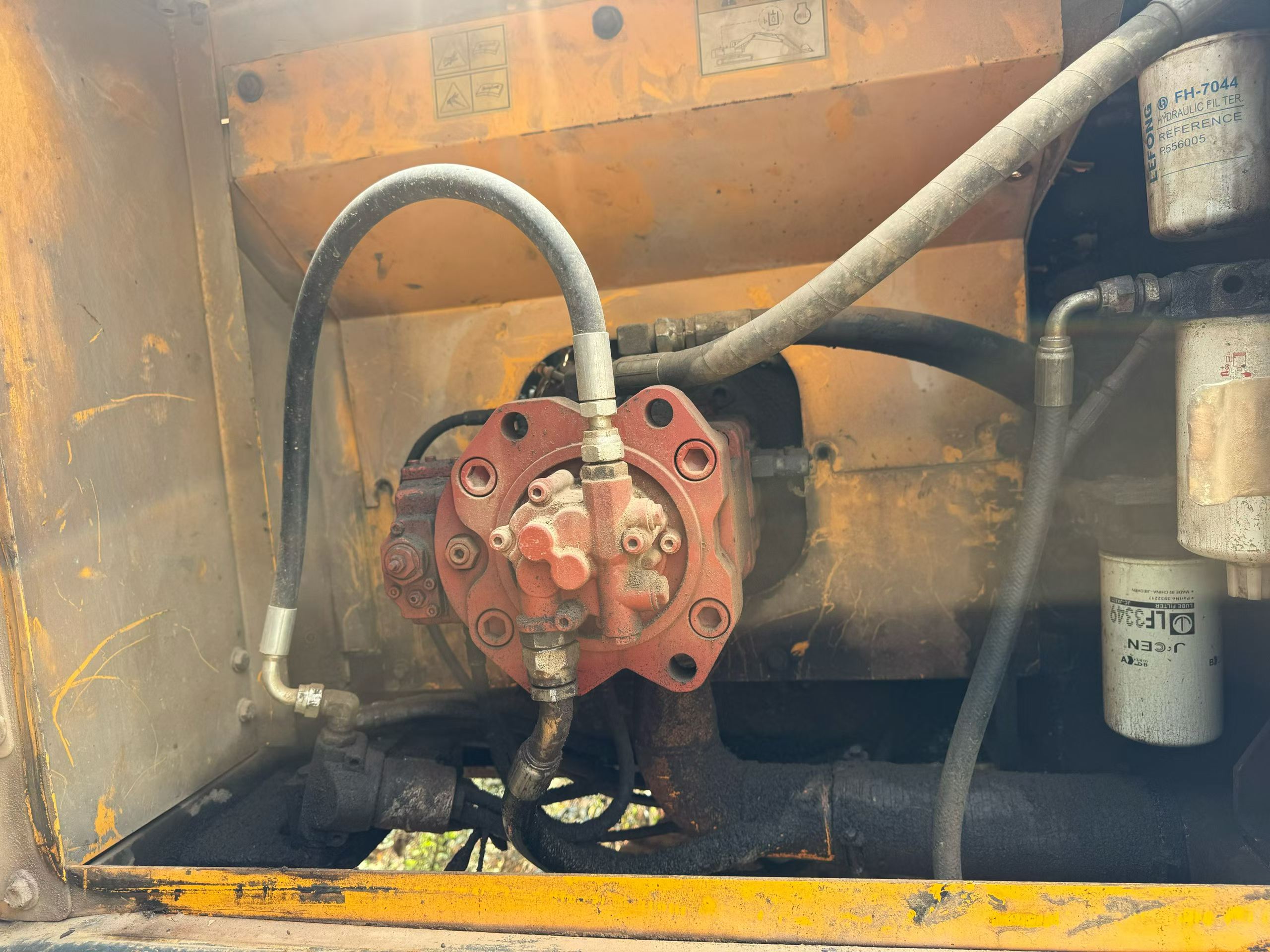 Buy Hyundai R215-7 Used Excavator / 4