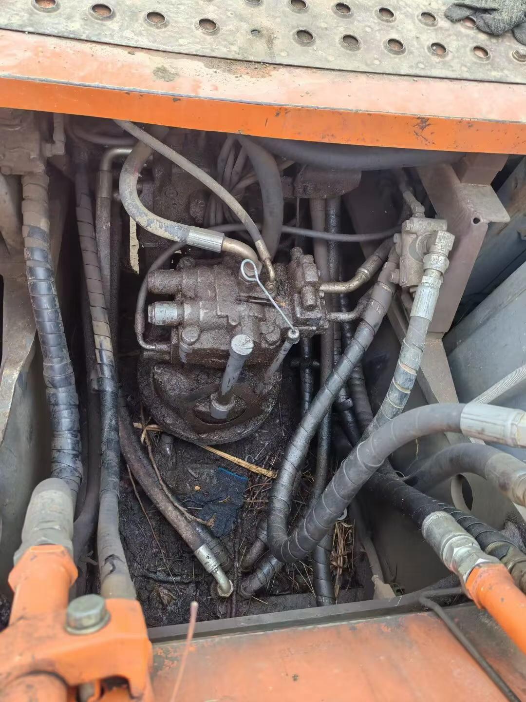 Buy Hitachi EX210 Used Excavator / 8