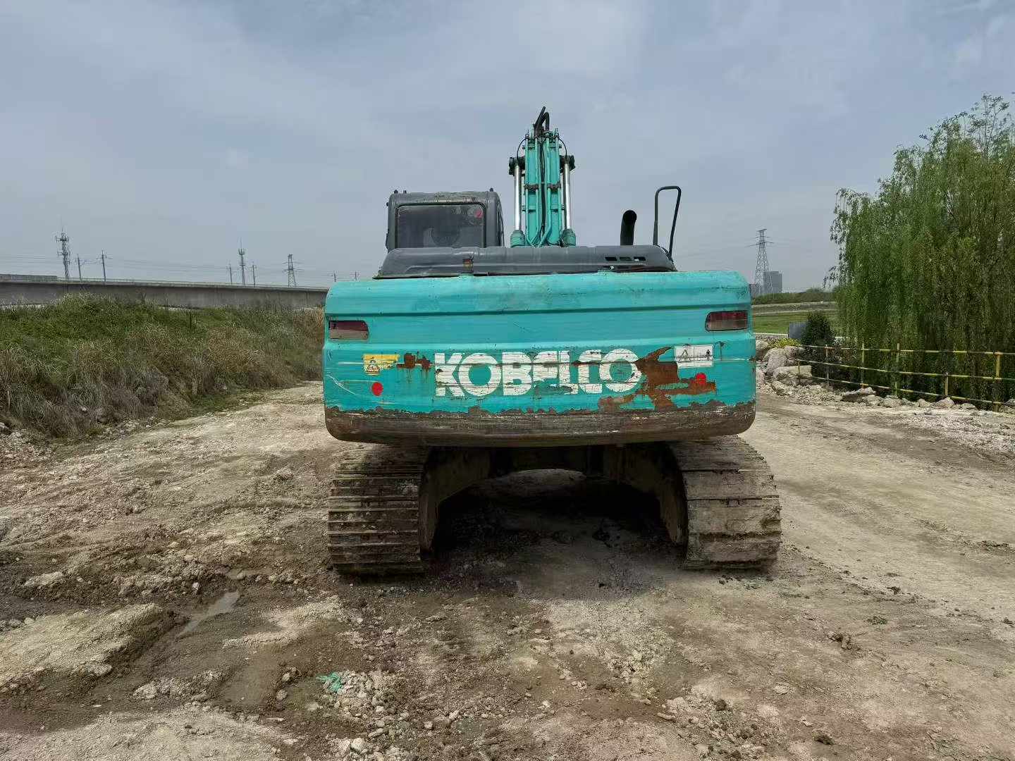 Buy Kobelco SK210 Used Excavator / 2