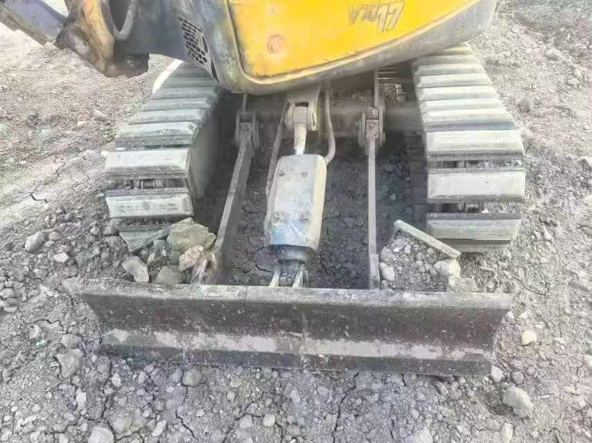 Buy Yanmar Vio17 Used Excavator / 3 Buy Yanmar Vio17 Used Excavator / 3
