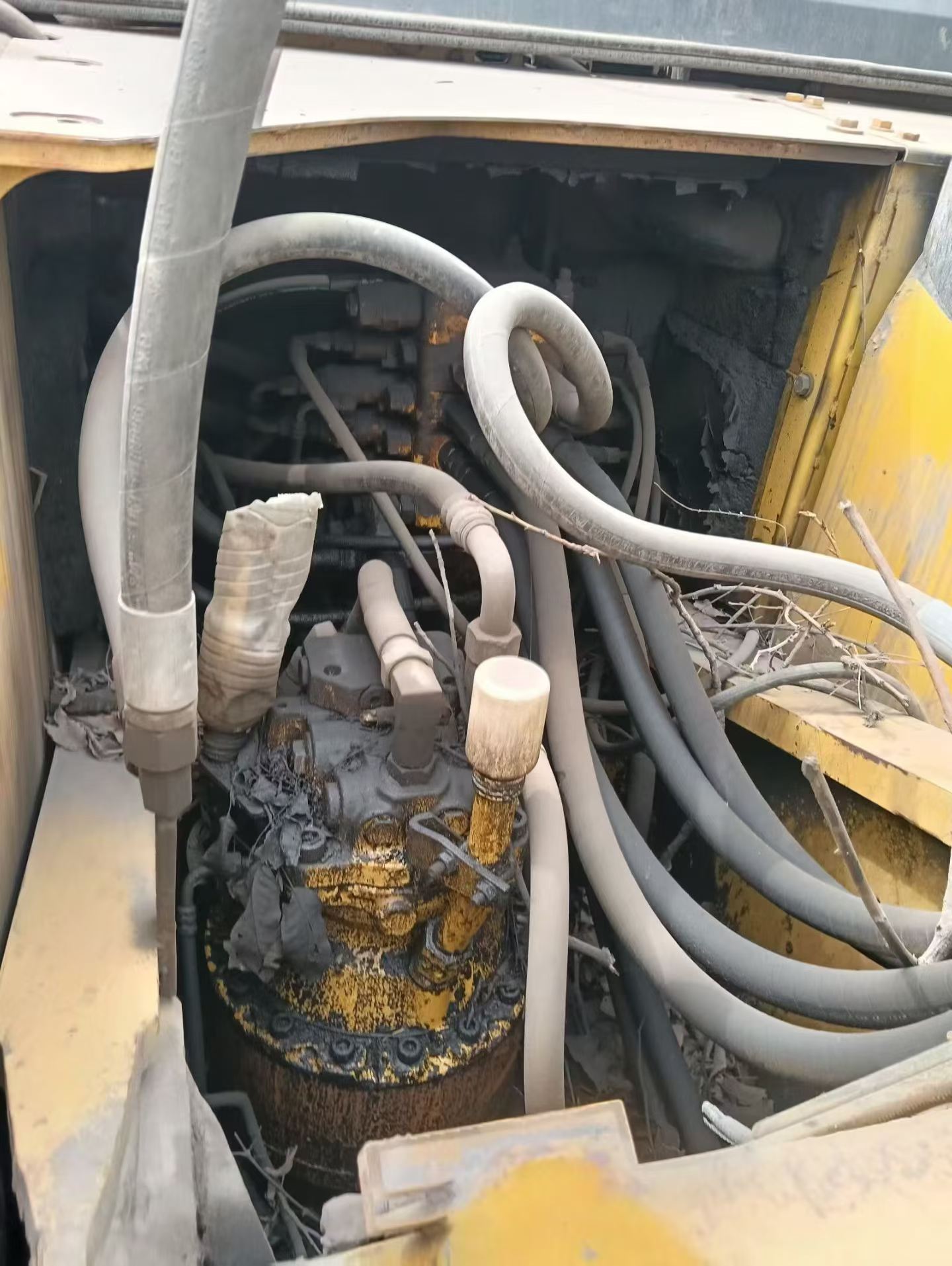 Buy Komatsu PC160-6 Used Excavator / 5 Buy Komatsu PC160-6 Used Excavator / 5