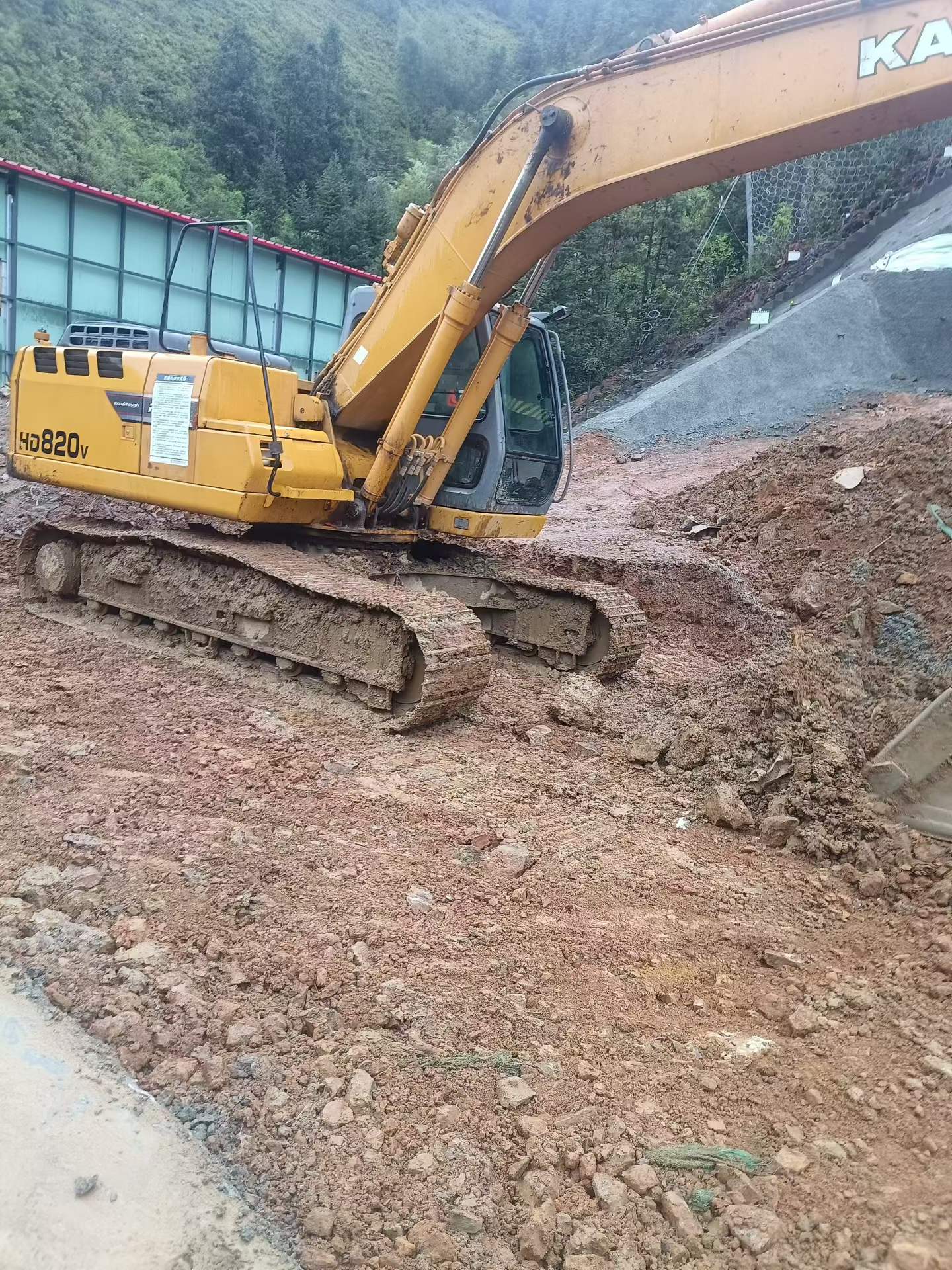 Buy Kato HD820 Used Excavator / 4